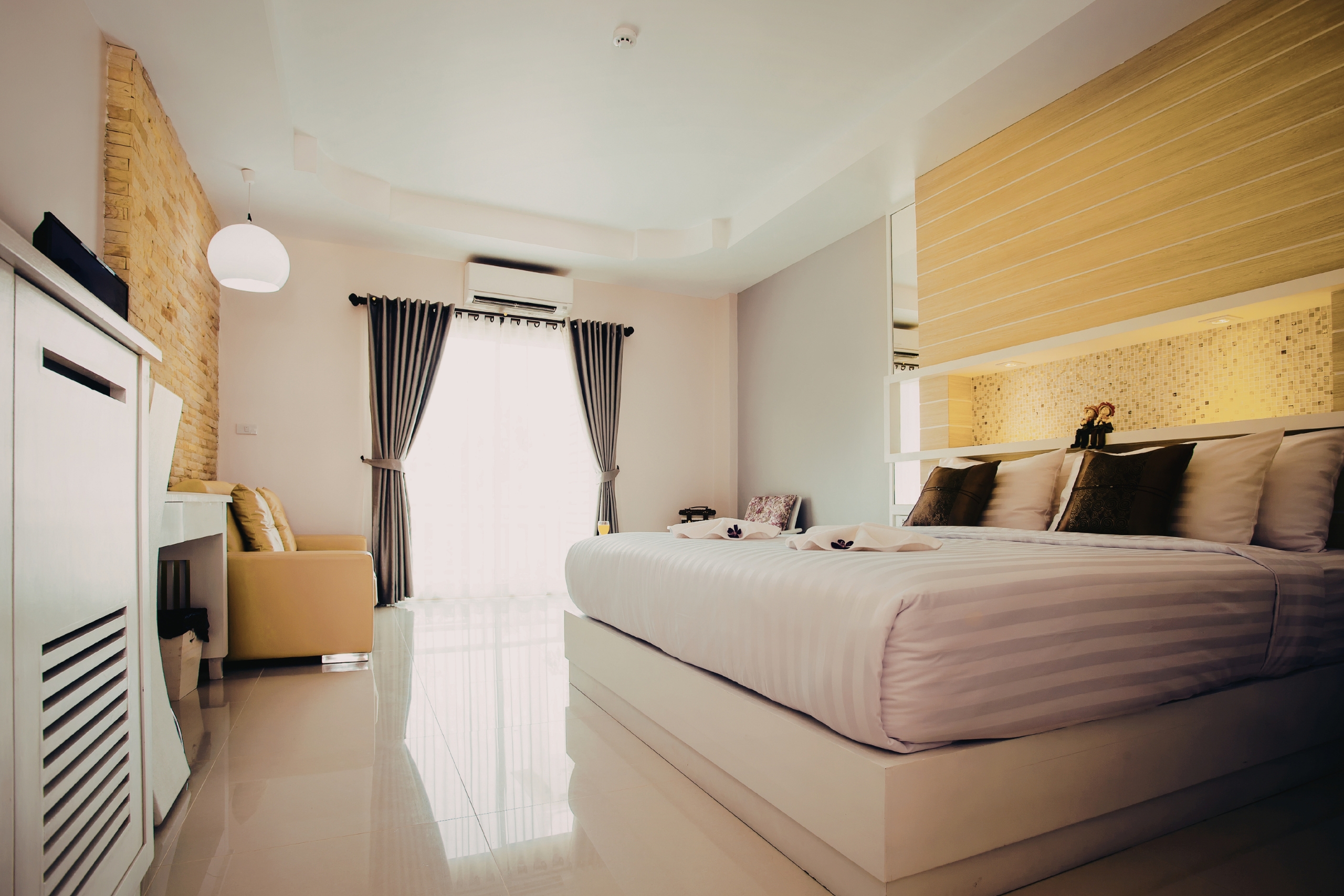 How To Create A Welcoming Guest Space: Practical, Thoughtful Design Ideas That Make Visitors Feel At Home Without Sacrificing Your Own Privacy Or Comfort